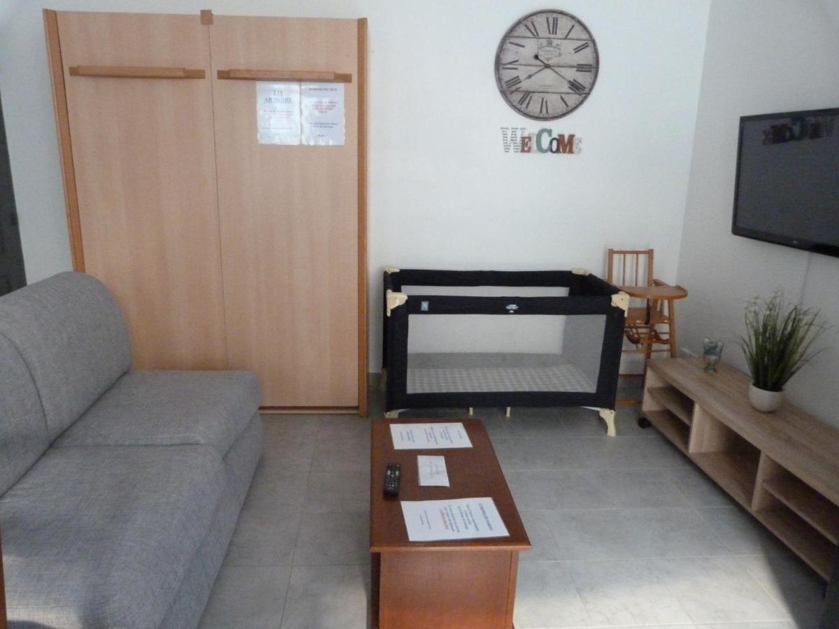 Appartement T.2 - Parking -Gratuit Vierzon Bagian luar foto